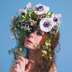 La fille aux cheveux bleus by SLOŃ