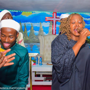 Lucy Mwangi - Jehova nirio ritwa riaku official