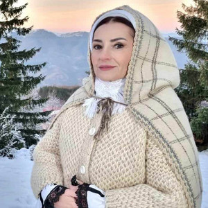 Mariana Anghel - Colo Susu, Mai Din Susu