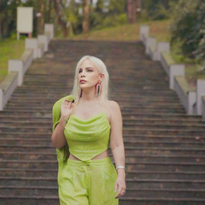 Özlüyorum İkimizi