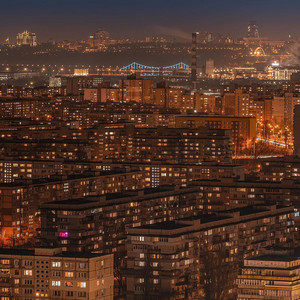 Город