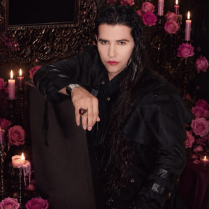 Mi Fantasía by Johnny El Vampiro Romantico