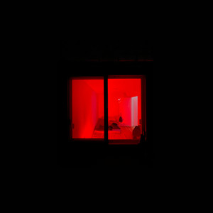 devant la fenêtre by Rekma