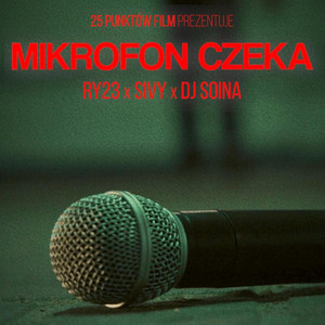 Mikrofon czeka by RY23