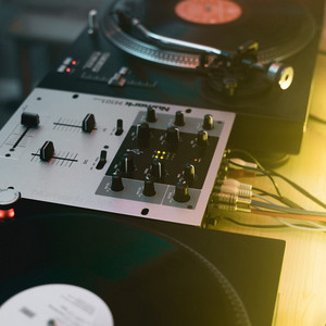 Yula_Music — Cool Funk