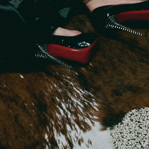 Red Heels by longJ