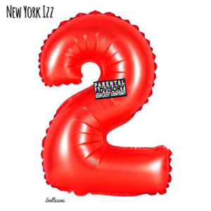Lunchtime by New York Izz
