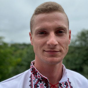 Обкладинка: Батьківська хата