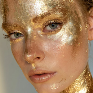 Golden by HNEY, Luna Rae
