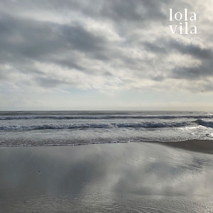 No Me Encuentro Bien by Lola Vila