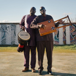 Gordon Koang - Madpyiew