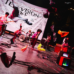 เสื้อผ้า (Things) by Television off
