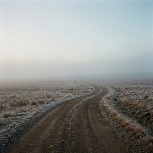 camino borroso by Hojas de Octubre