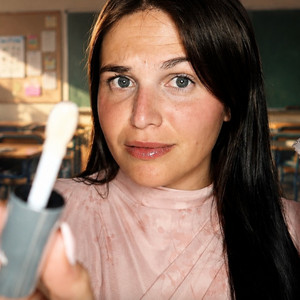 Métamorphoses Secrètes et Cours de Mathématiques by Tina ASMR