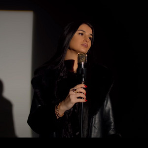 Edona Hasanaj - Këngë kushtuar të ndjerës Lumnije Muqa