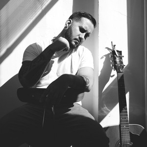 Cover art: Hurt (Bonus Track)