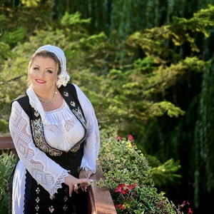 Mariana Gantu Official - Cand Ma Uit La Fata Mea