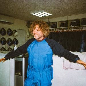 Benny Sings — Parachute (2026)