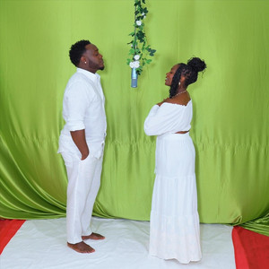 Freirianas Guerreiras - Nka Ta Bibu (feat. Djilu di Djinha)