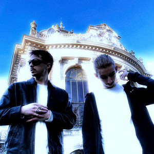 Portada de PALACE