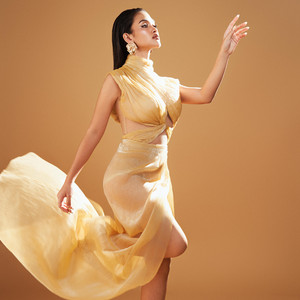 Prinsa Mandagie - Bertahan Sendiri