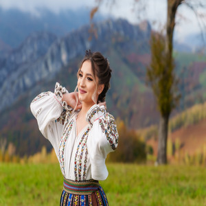 Săndica Filipescu - Lume Multa Ma Vorbeste