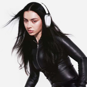 track 10 - reversed by excfiles, spanishxcx
