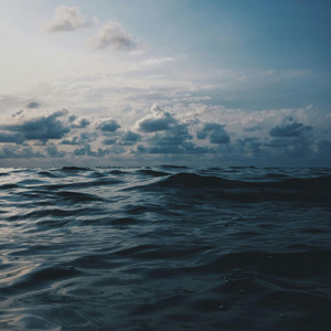 Lost in the ocean by Johanns Steiner