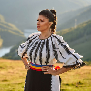 Ana Gabor - La Stână Îi Viața Mea