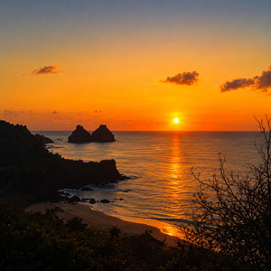Entardecer by Ela Cria Músicas