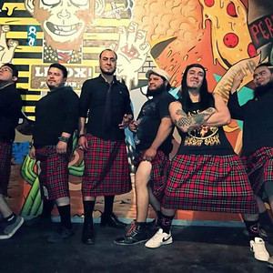 La divina puerca ska poster