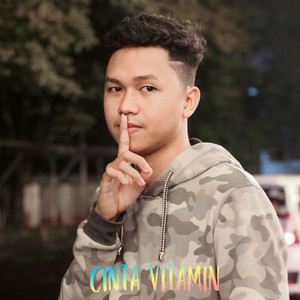 Kiki Manabung - Cinta Vitamin
