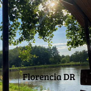 Esperando by Florencia DR