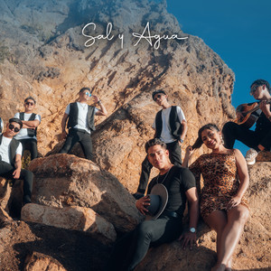Maximals - Sal y Agua (feat. Stefany Aguilar)