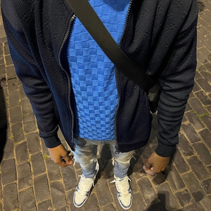 DAMIER by Vé