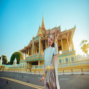 Vivy - រាំត្រុដិជួបស្នេហ៍