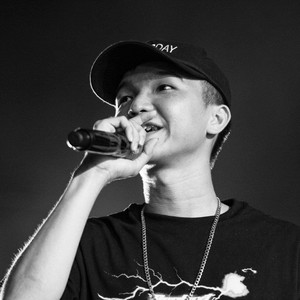 Kẻ Si Tình