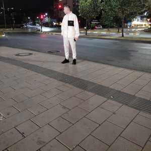 Nuk Ndryshojm (dizzo)