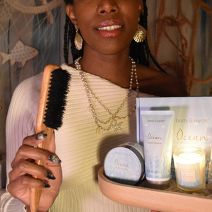 Ocean Spa Visit & Hair Clipping by Nefertiti ASMR