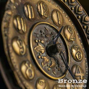 Bronze by Daniel Björnmo