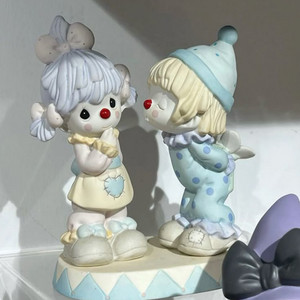 Still waiting by kaneko