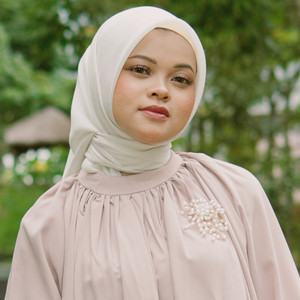 Pasinggahan by Ayu Atari