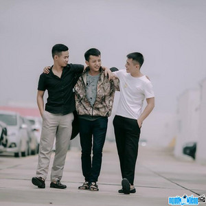 Làm người yêu anh nhé baby