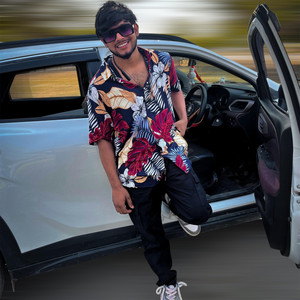 Chillake Bolenge Bhari Mehfil Me