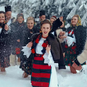 Oana Font - Se Deschid Vămile Iară