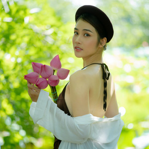 Zuag Lauj - Wb Lub Neej Yuav Kav Tsawg Hnub