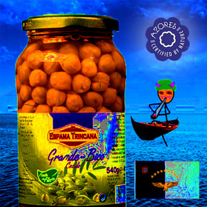 Bolas de Quiã by Espama Trincana