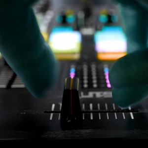 Take me out with the Crossfader - Radio Edit by DJ Fong Fong