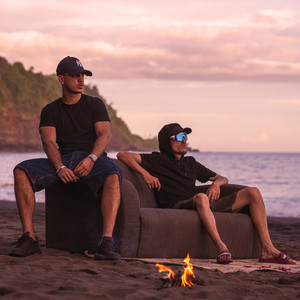 VJ Awax, MCBOX & Tidem - Ziska la fin