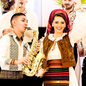 Georgiana Lobont - La Mulți Ani Și Sus Pahare (feat. Armin Nicoara)